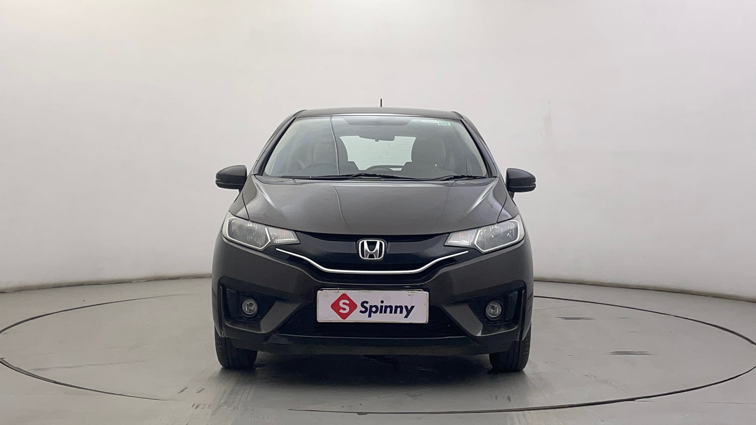 Used 2018 Honda Jazz V Petrol Petrol Manual exterior FRONT VIEW