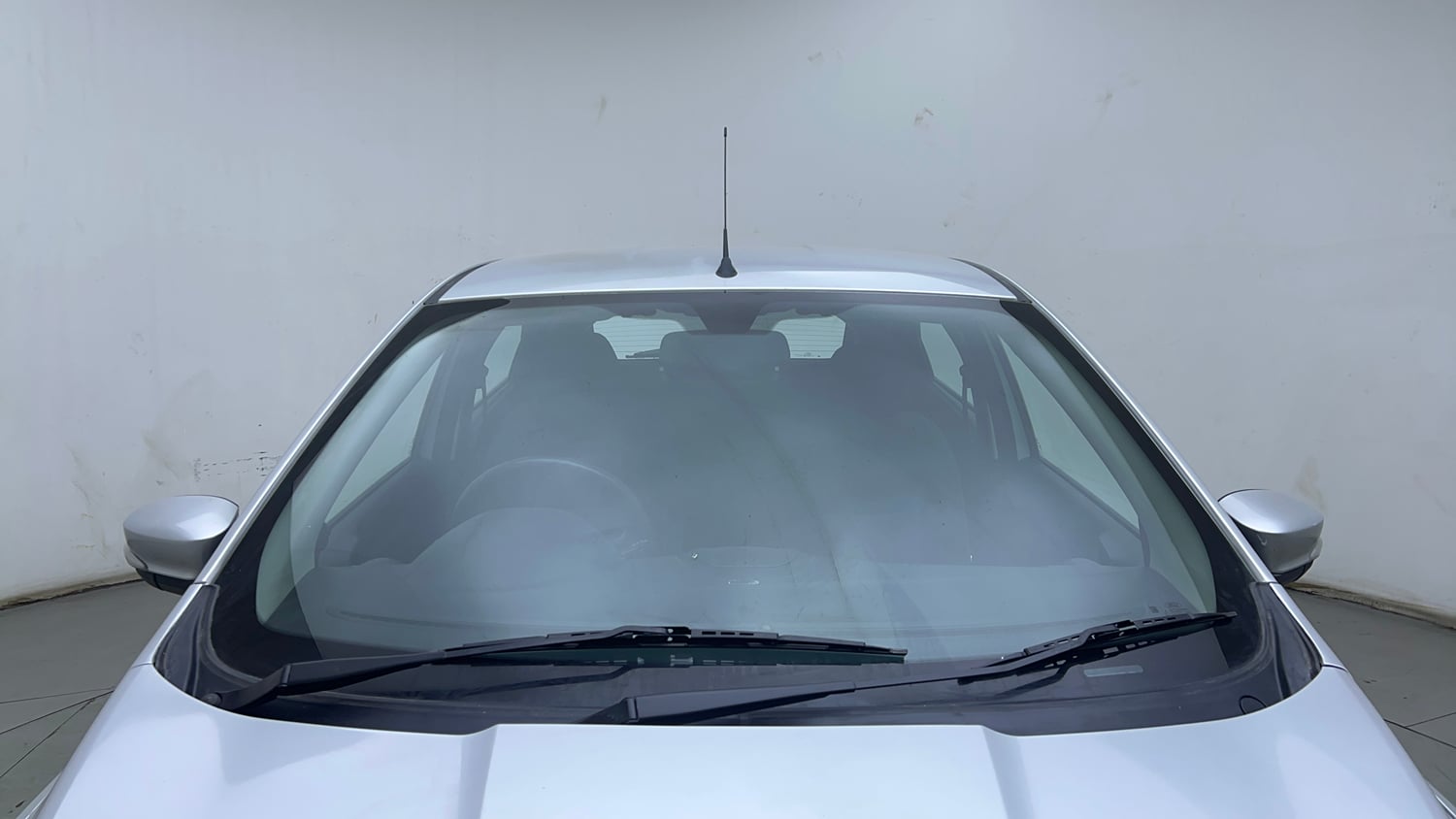 Used 2017 Ford Figo Titanium 1.2 Ti-VCT Petrol Manual exterior FRONT WINDSHIELD VIEW