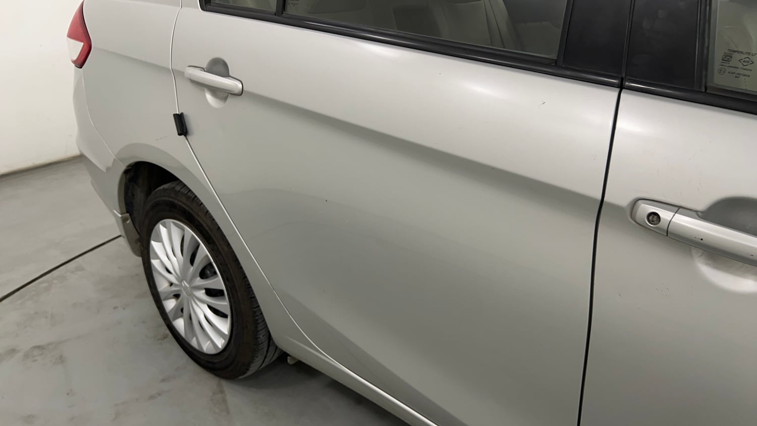 Used 2015 Maruti Suzuki Ciaz VXi+ Petrol Manual dents MINOR DENT