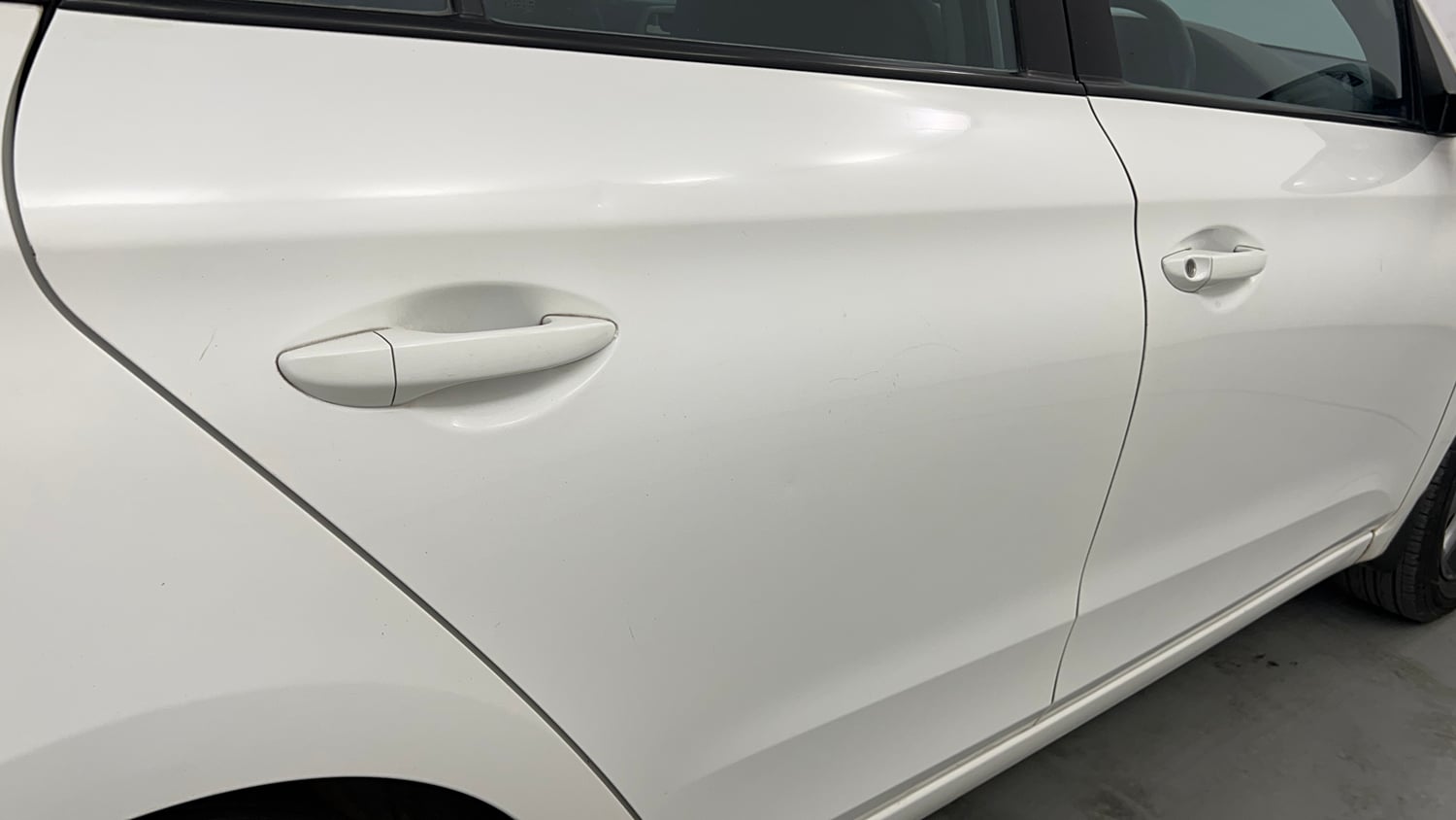 Used 2018 Hyundai Elite i20 Asta 1.2 Petrol Manual dents MINOR SCRATCH