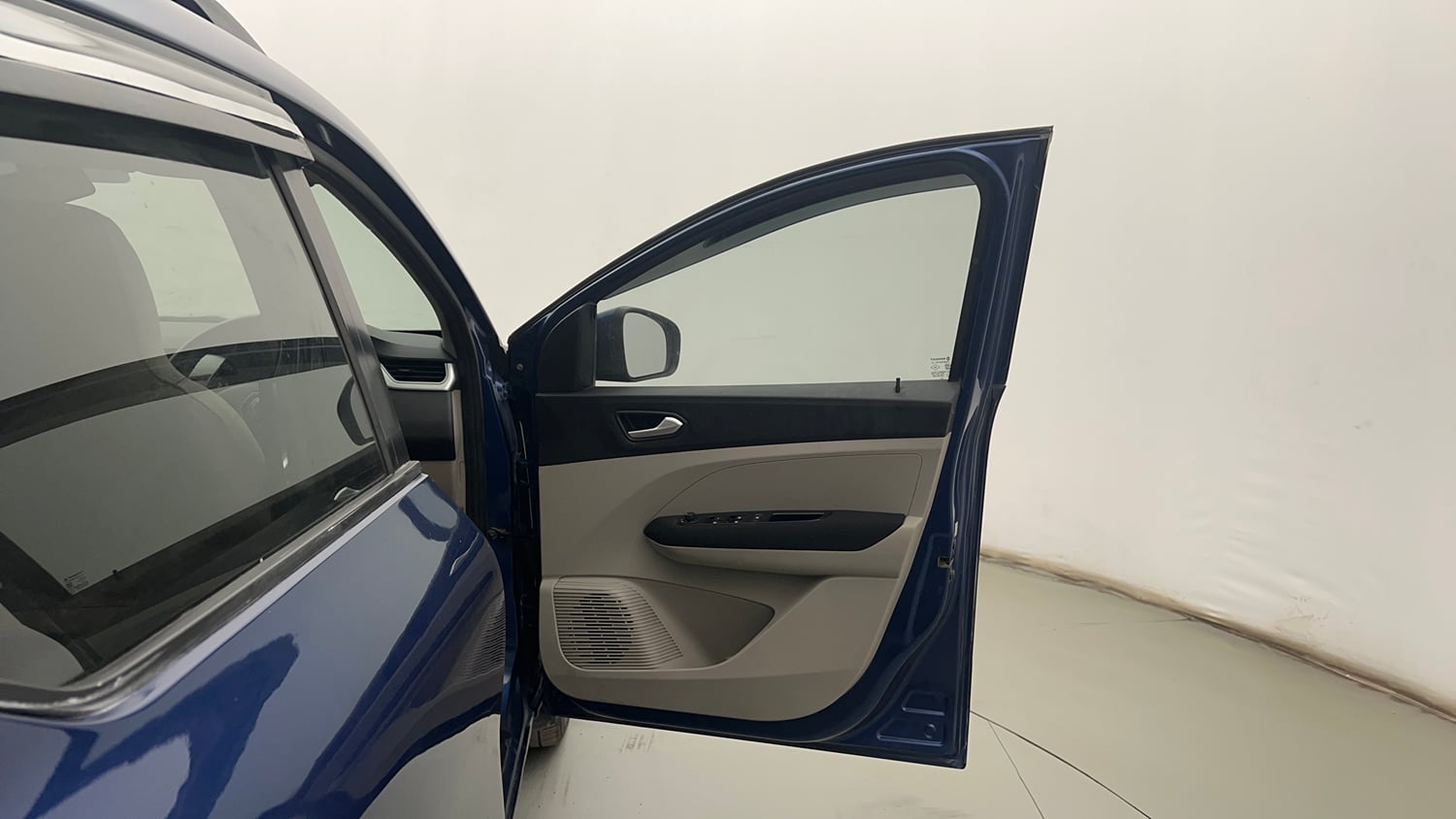 Used 2020 Renault Triber RXZ Petrol Manual interior RIGHT FRONT DOOR OPEN VIEW