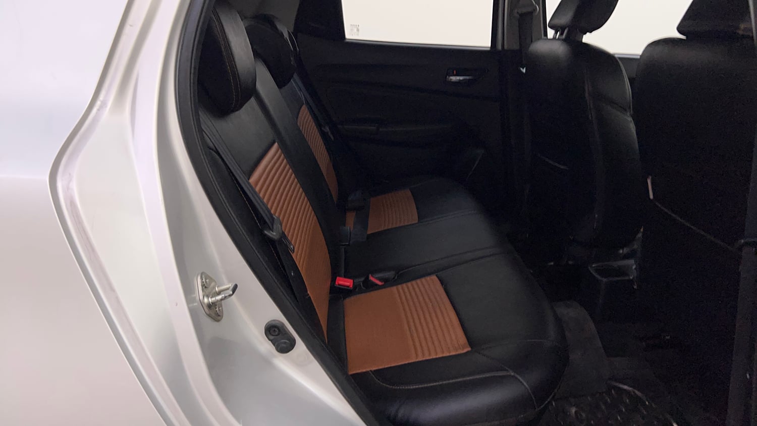 Used 2019 Maruti Suzuki Swift ZXi AMT Petrol Automatic interior RIGHT SIDE REAR DOOR CABIN VIEW