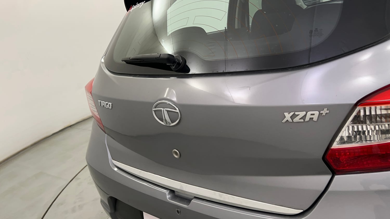 Used 2019 Tata Tiago Revotron XZA Plus Petrol Automatic dents MINOR SCRATCH