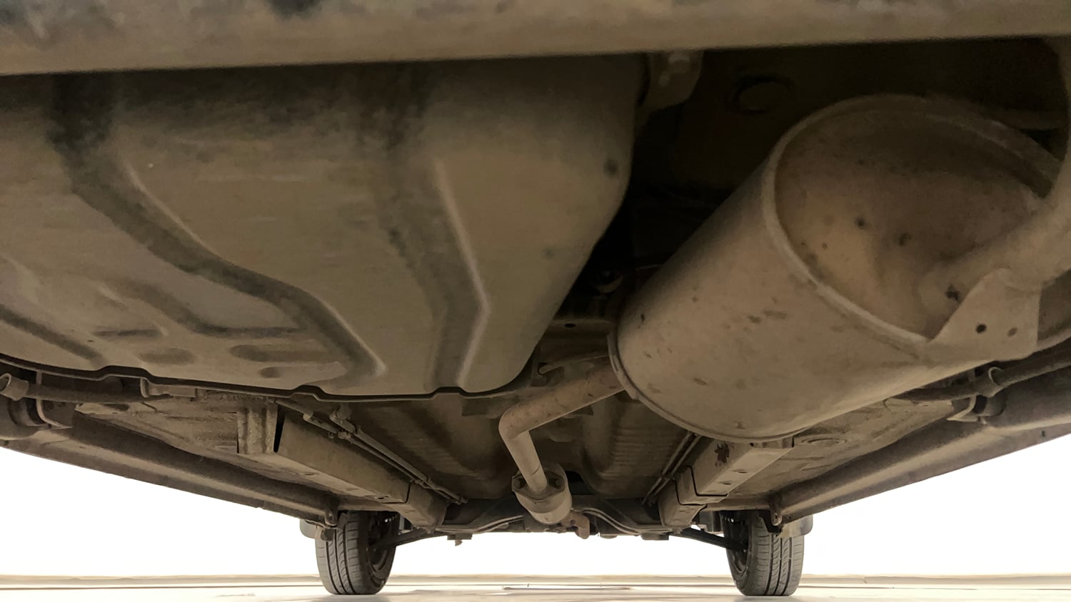 Used 2016 Maruti Suzuki Wagon R 1.0 VXI AMT Petrol Automatic extra REAR UNDERBODY VIEW (TAKEN FROM REAR)