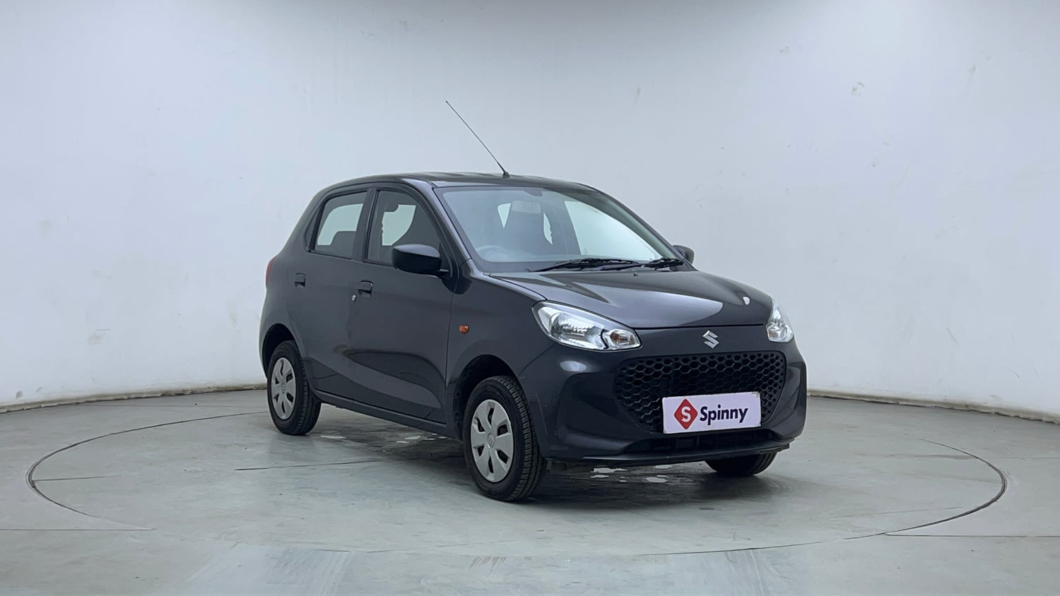 Used 2025 Maruti Suzuki Alto K10 VXi Plus (O) Petrol Manual exterior RIGHT FRONT CORNER VIEW
