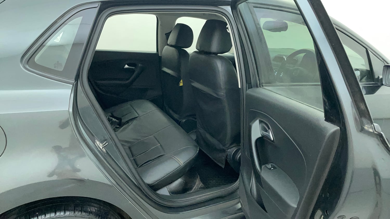 Used 2017 Volkswagen Polo Comfortline 1.2L (P) Petrol Manual interior RIGHT SIDE REAR DOOR CABIN VIEW