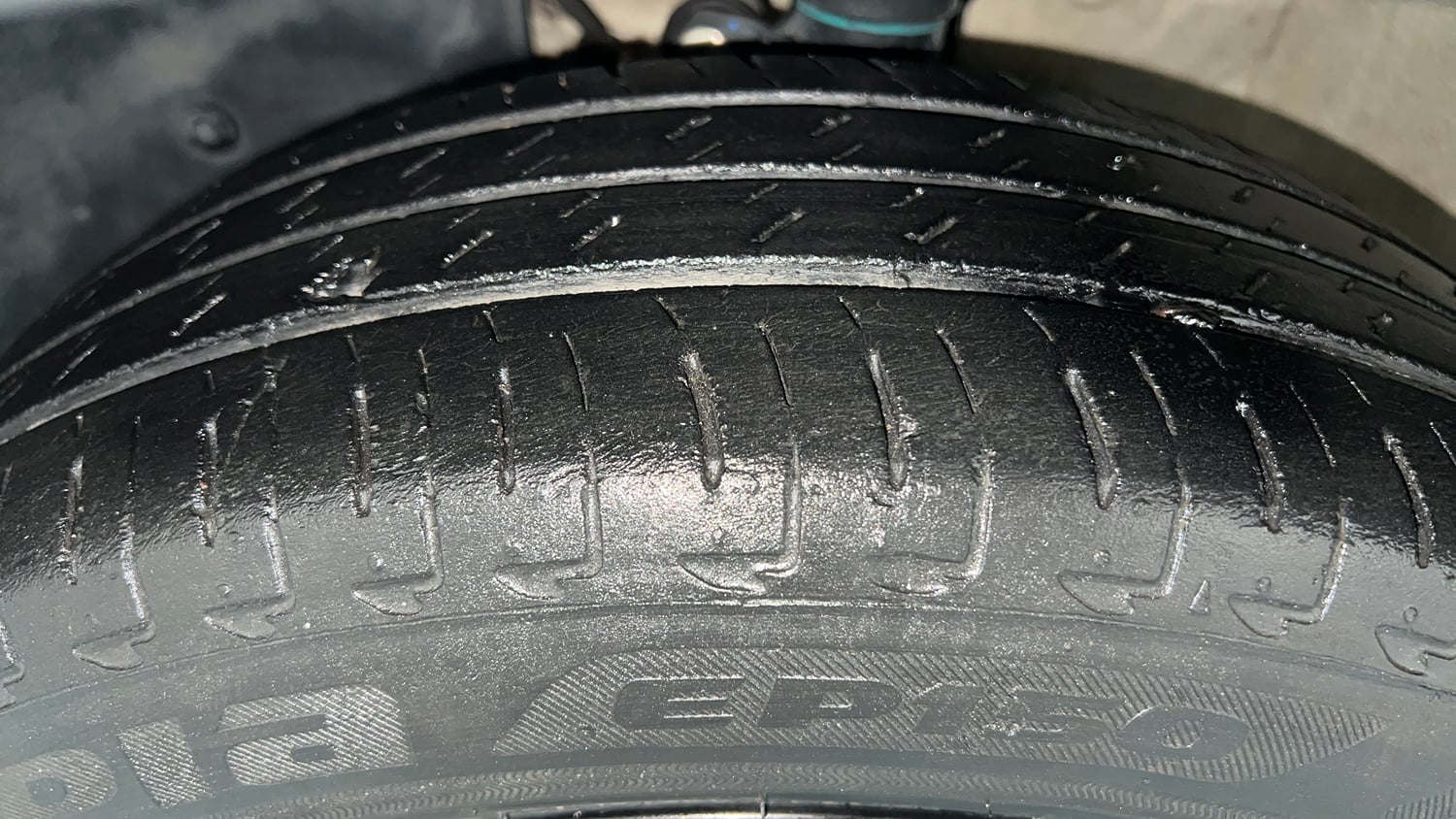 Used 2023 Maruti Suzuki Ignis Zeta 1.2 MT Petrol Manual tyres LEFT FRONT TYRE TREAD VIEW