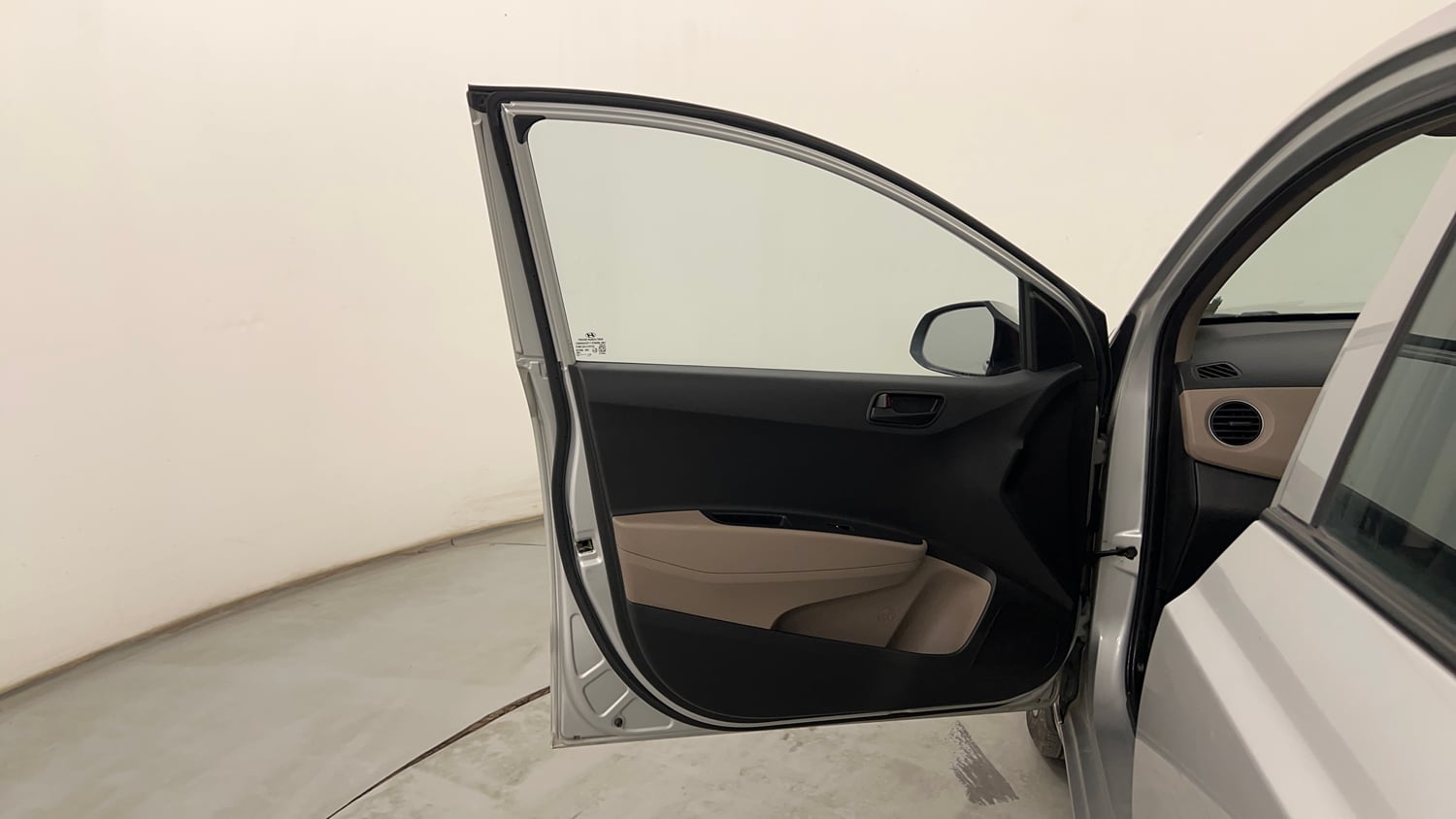 Used 2016 Hyundai Grand i10 Magna 1.2 Kappa VTVT Petrol Manual interior LEFT FRONT DOOR OPEN VIEW