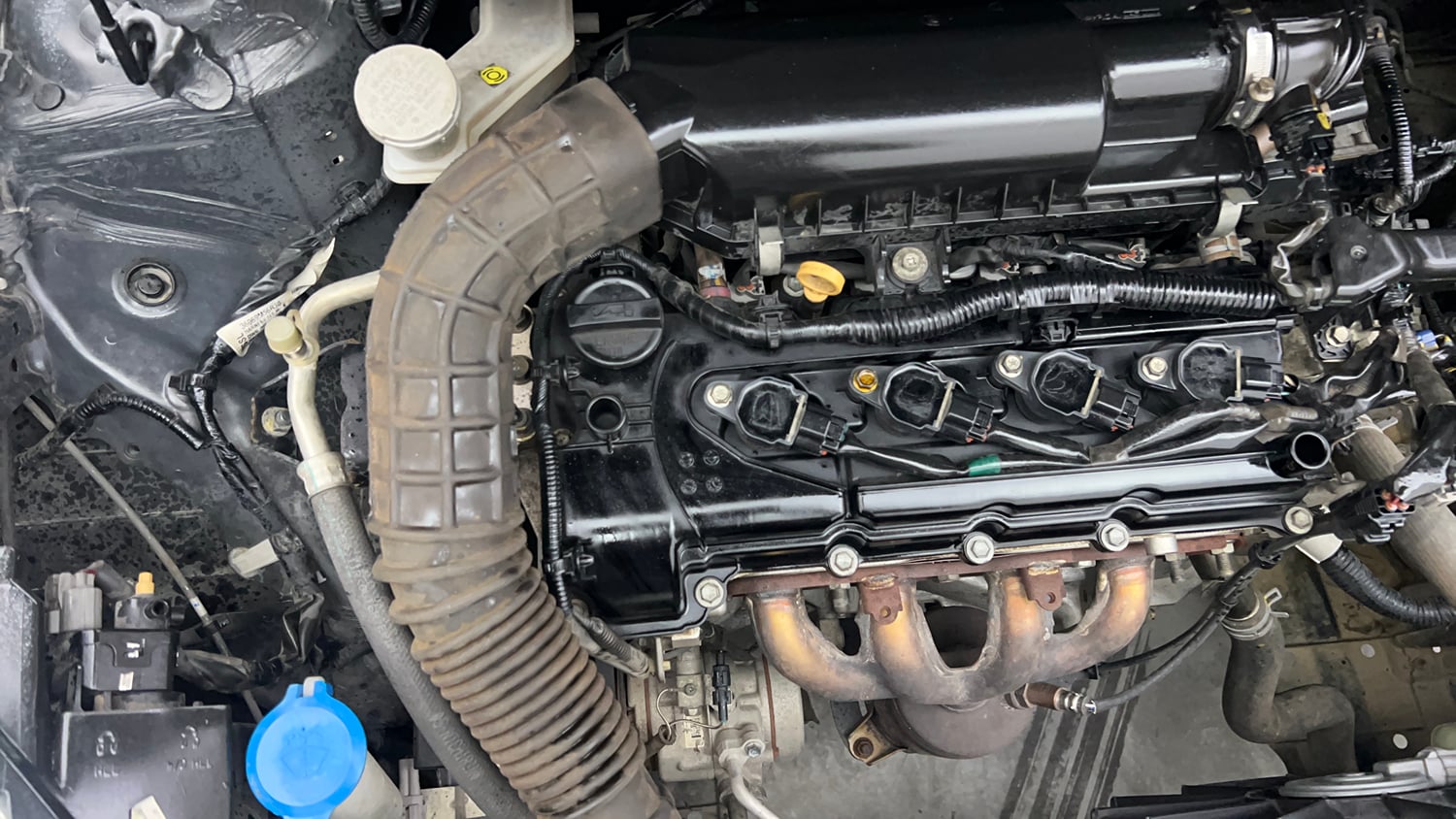 Used 2018 Maruti Suzuki Dzire ZXi Petrol Manual engine ENGINE RIGHT SIDE VIEW