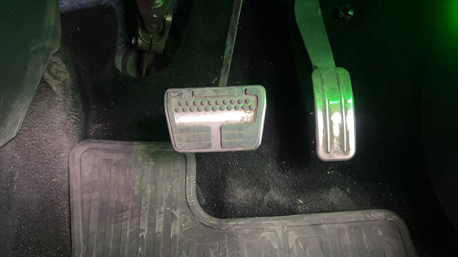 Used 2021 Ford EcoSport Titanium Plus 1.5L Ti-VCT AT Petrol Automatic interior PEDALS VIEW