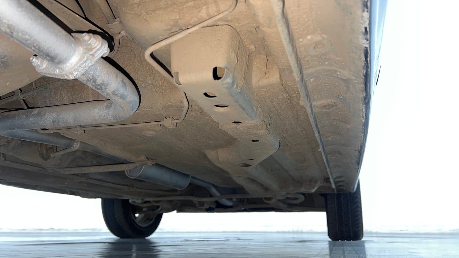 Used 2020 Tata Tiago XZ Plus Petrol Manual extra REAR RIGHT UNDERBODY VIEW
