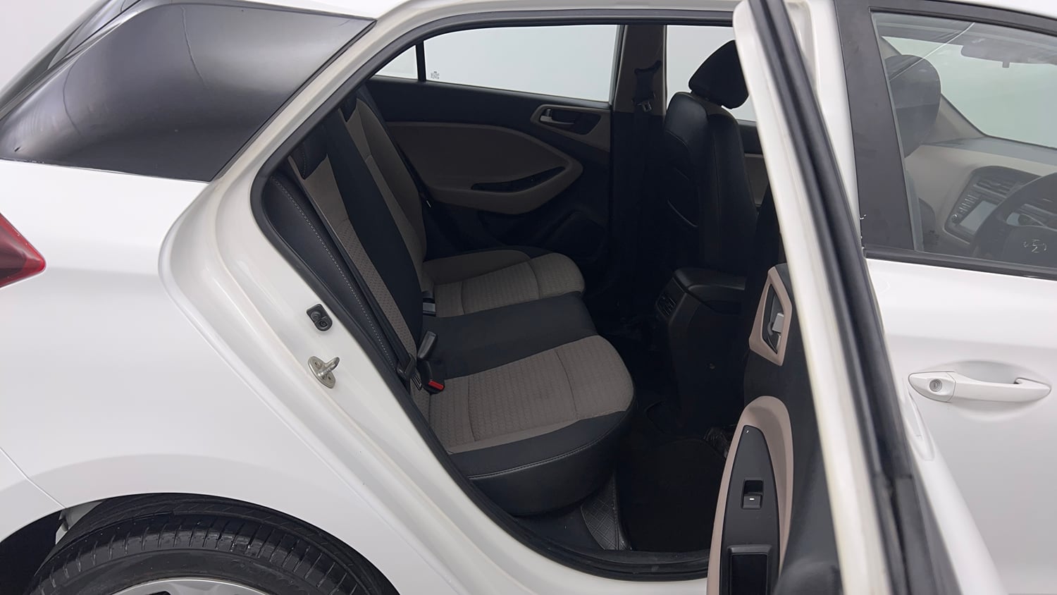 Used 2018 Hyundai Elite i20 Asta 1.2 Petrol Manual interior RIGHT SIDE REAR DOOR CABIN VIEW