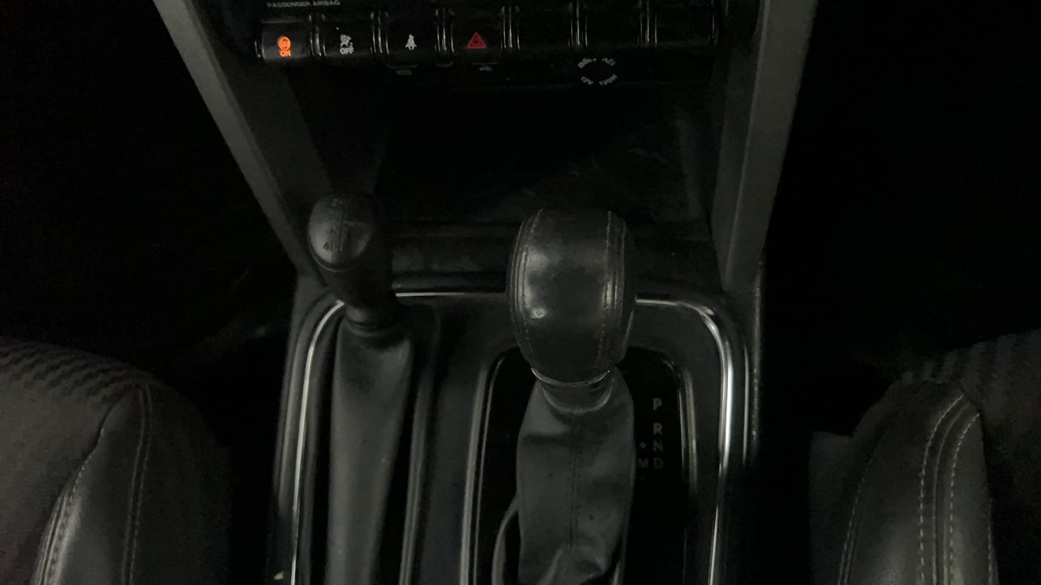 Used 2021 mahindra Thar LX Hard Top Diesel AT 4WD Diesel Automatic interior GEAR  KNOB VIEW