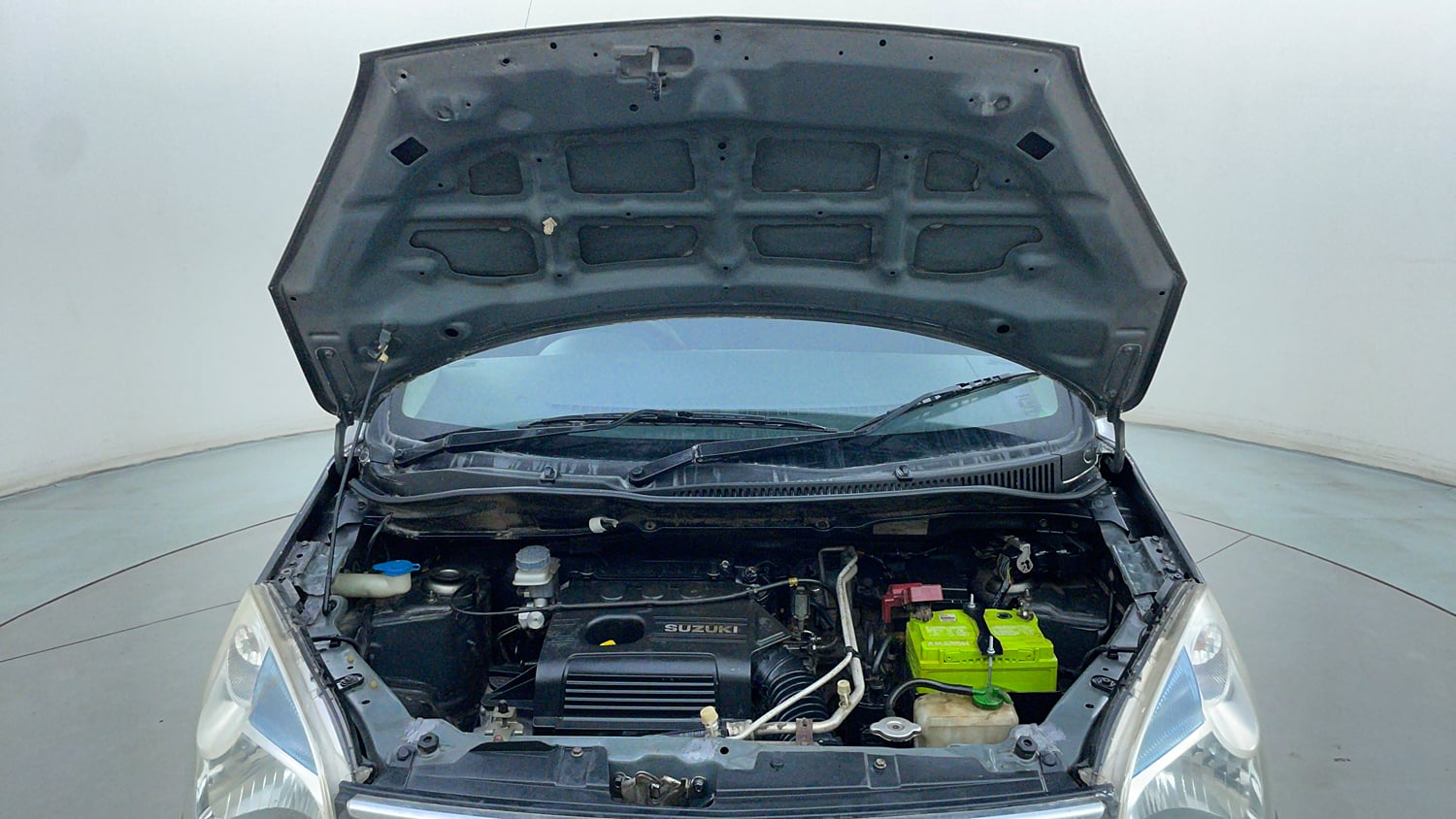 Used 2012 Maruti Suzuki Wagon R 1.0 VXi Petrol Manual engine ENGINE & BONNET OPEN FRONT VIEW