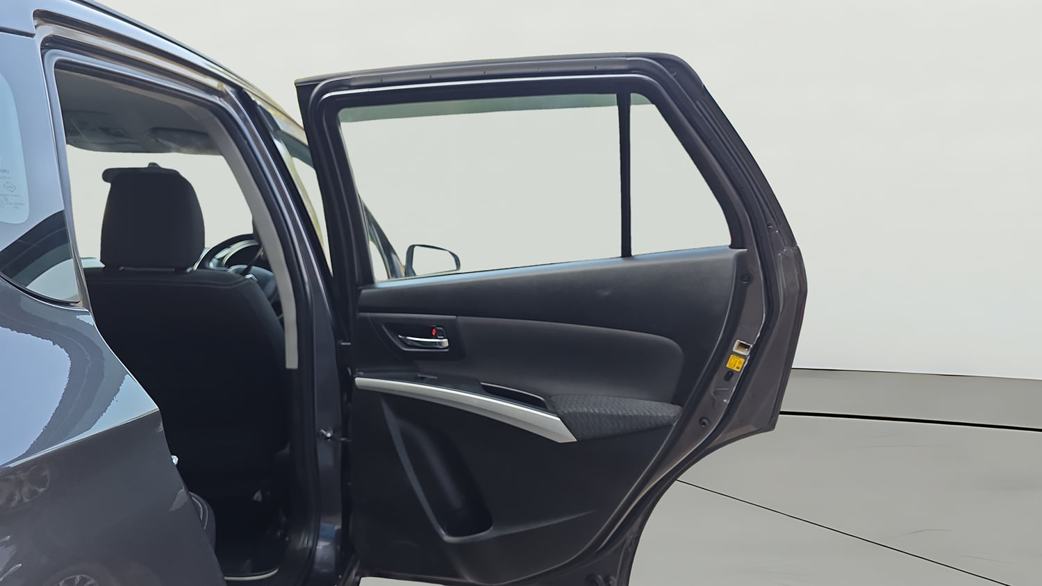 Used 2016 Maruti Suzuki S-Cross Zeta 1.3 Diesel Manual interior RIGHT REAR DOOR OPEN VIEW