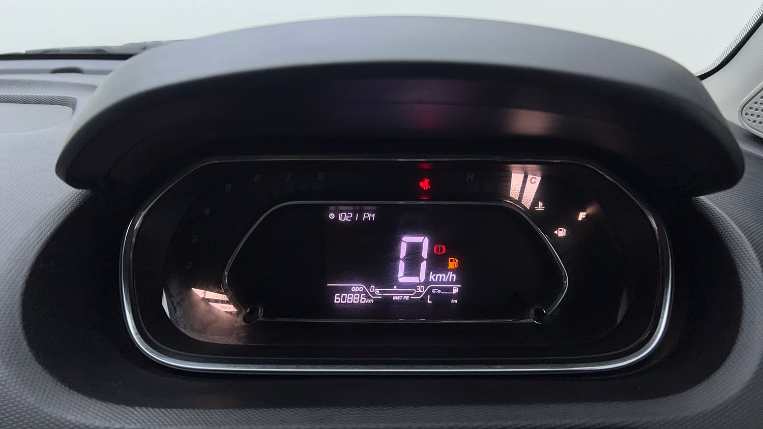 Used 2021 Tata Tiago XZ Petrol Manual interior CLUSTERMETER VIEW