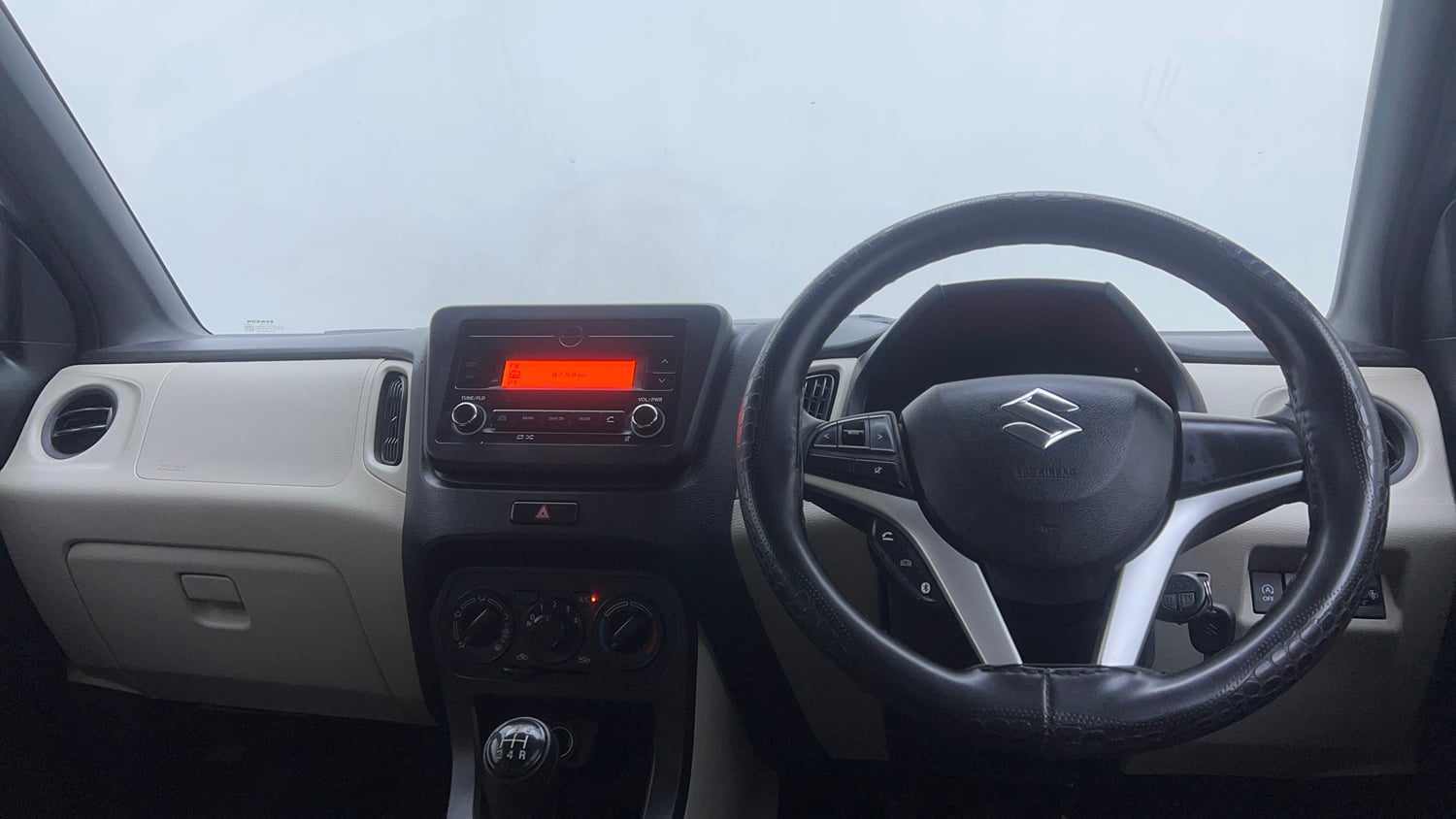 Used 2024 Maruti Suzuki Wagon R ZXI 1.2 Petrol Manual interior DASHBOARD VIEW