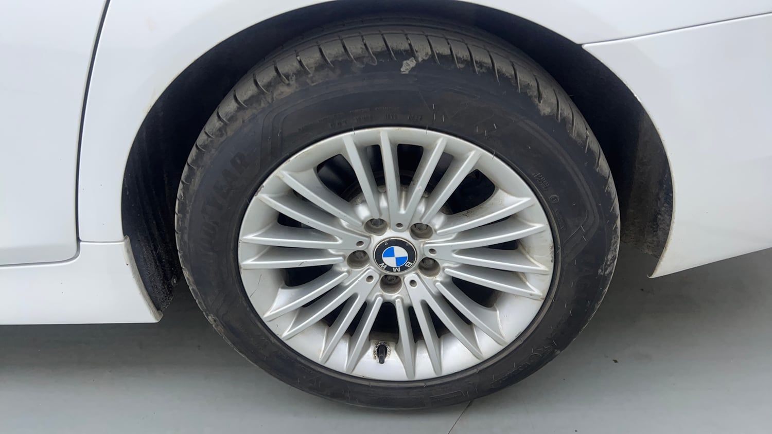 Used 2016 BMW 5 Series 520d Luxury Line Diesel Automatic tyres LEFT REAR TYRE RIM VIEW
