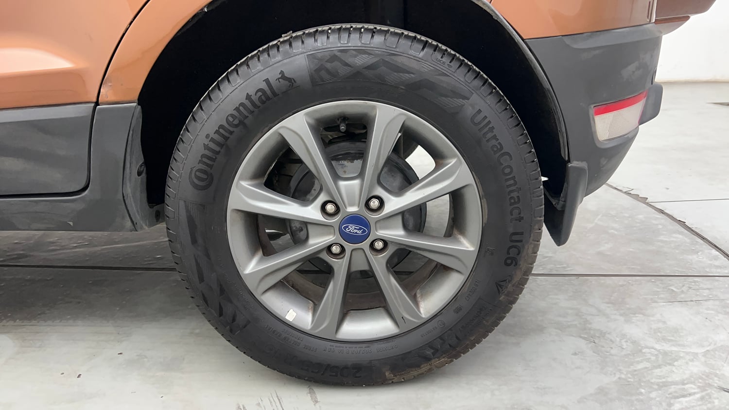 Used 2020 Ford EcoSport Titanium 1.5L Ti-VCT Petrol Manual tyres LEFT REAR TYRE RIM VIEW