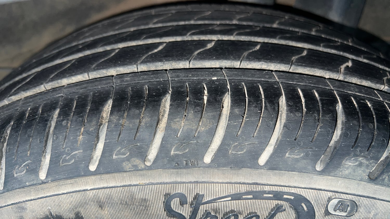 Used 2024 Kia Sonet HTK Plus 1.2 Petrol MT Petrol Manual tyres LEFT REAR TYRE TREAD VIEW