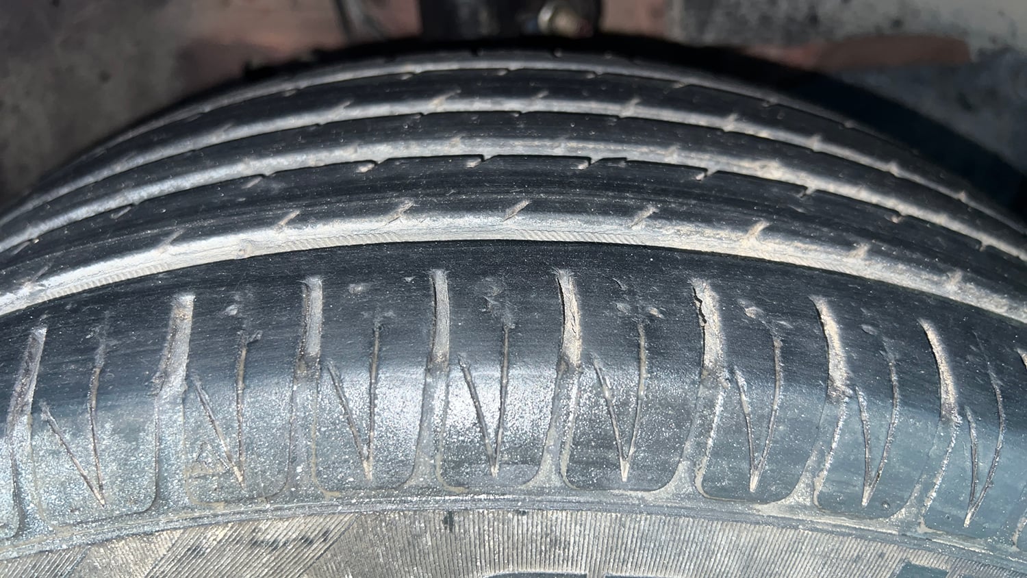 Used 2016 Honda City SV Petrol Manual tyres RIGHT FRONT TYRE TREAD VIEW