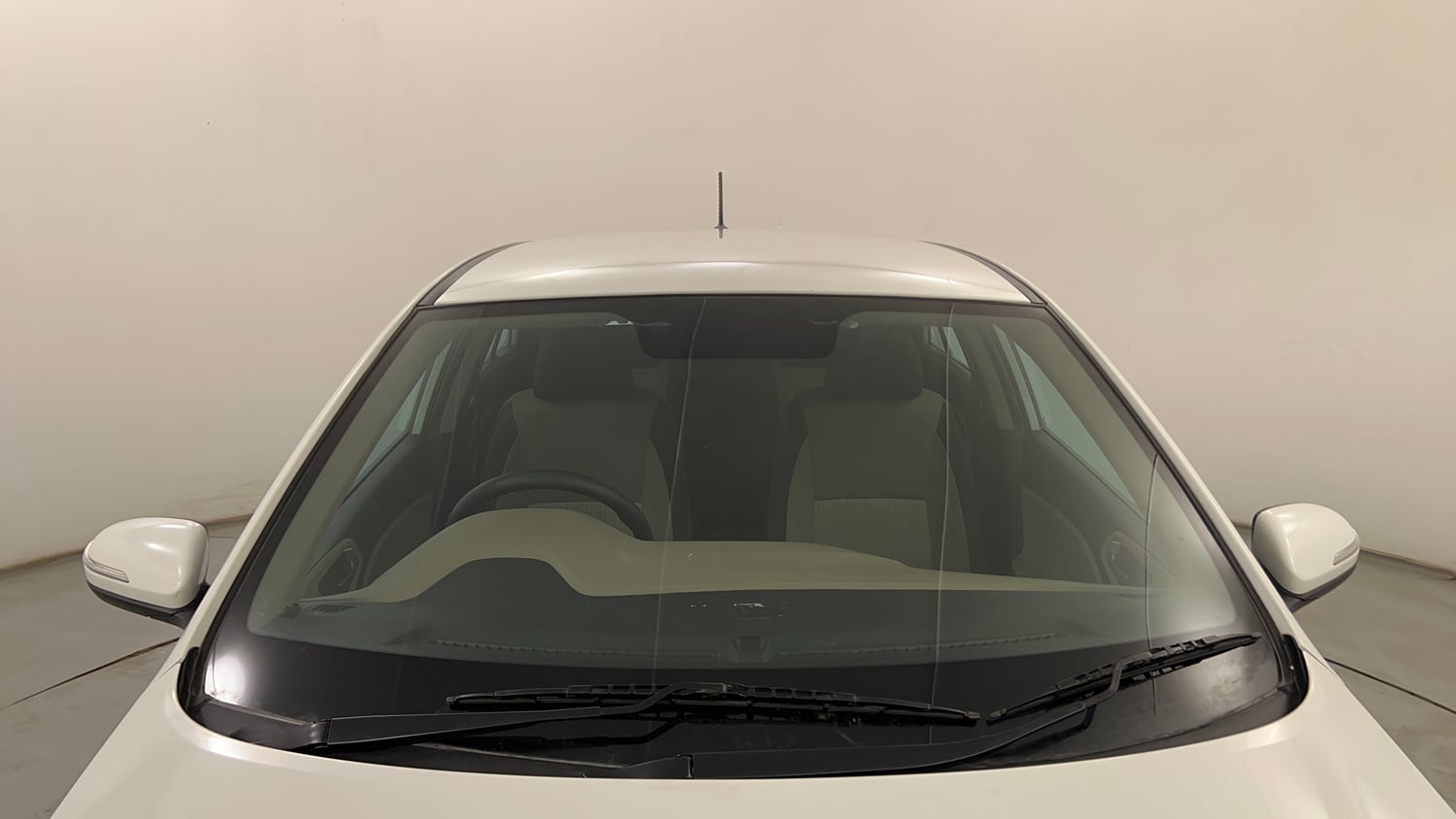 Used 2018 Hyundai Elite i20 Asta 1.2 Petrol Manual exterior FRONT WINDSHIELD VIEW