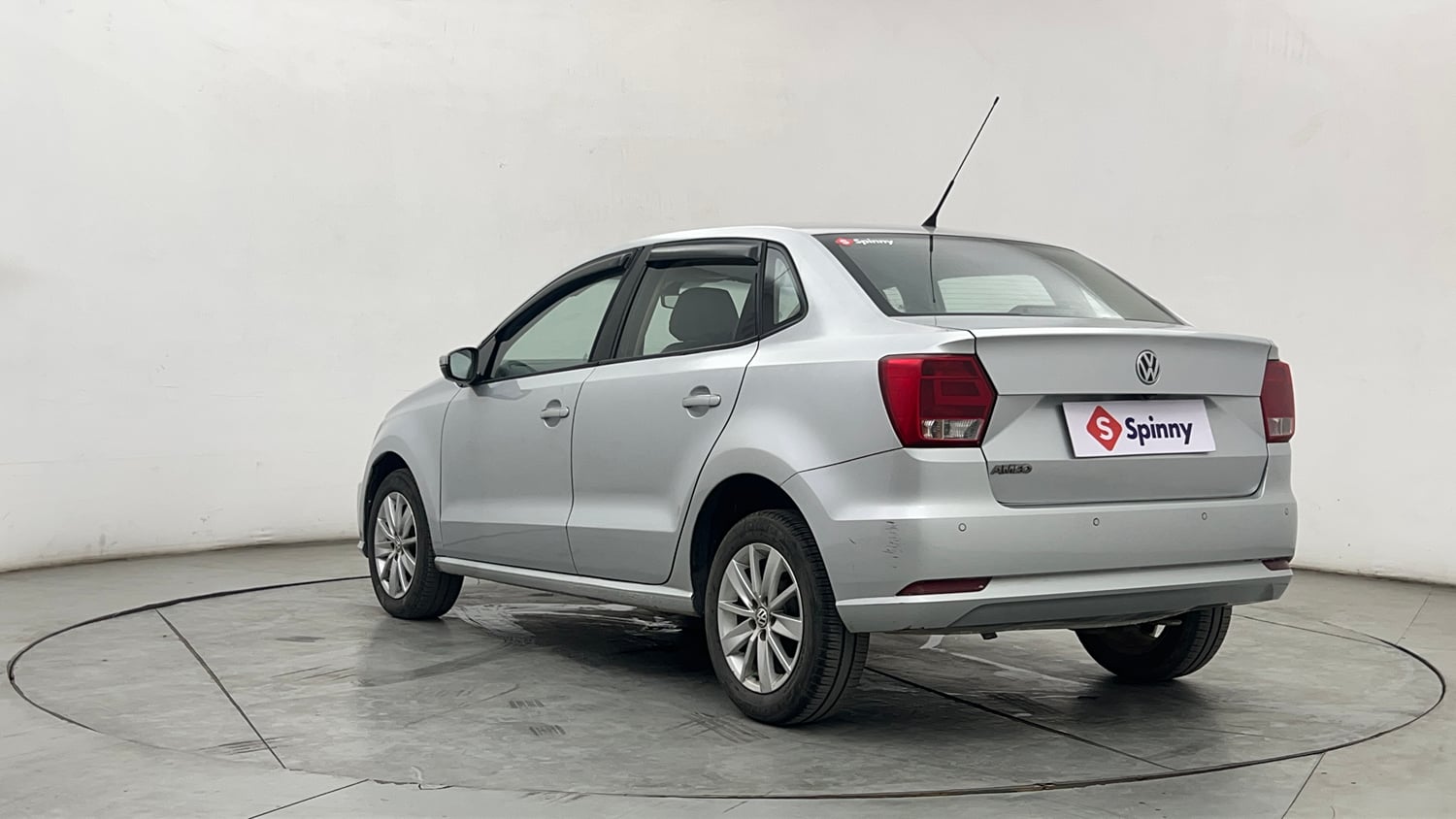 Used 2016 Volkswagen Ameo Highline1.2L (P) Petrol Manual exterior LEFT REAR CORNER VIEW