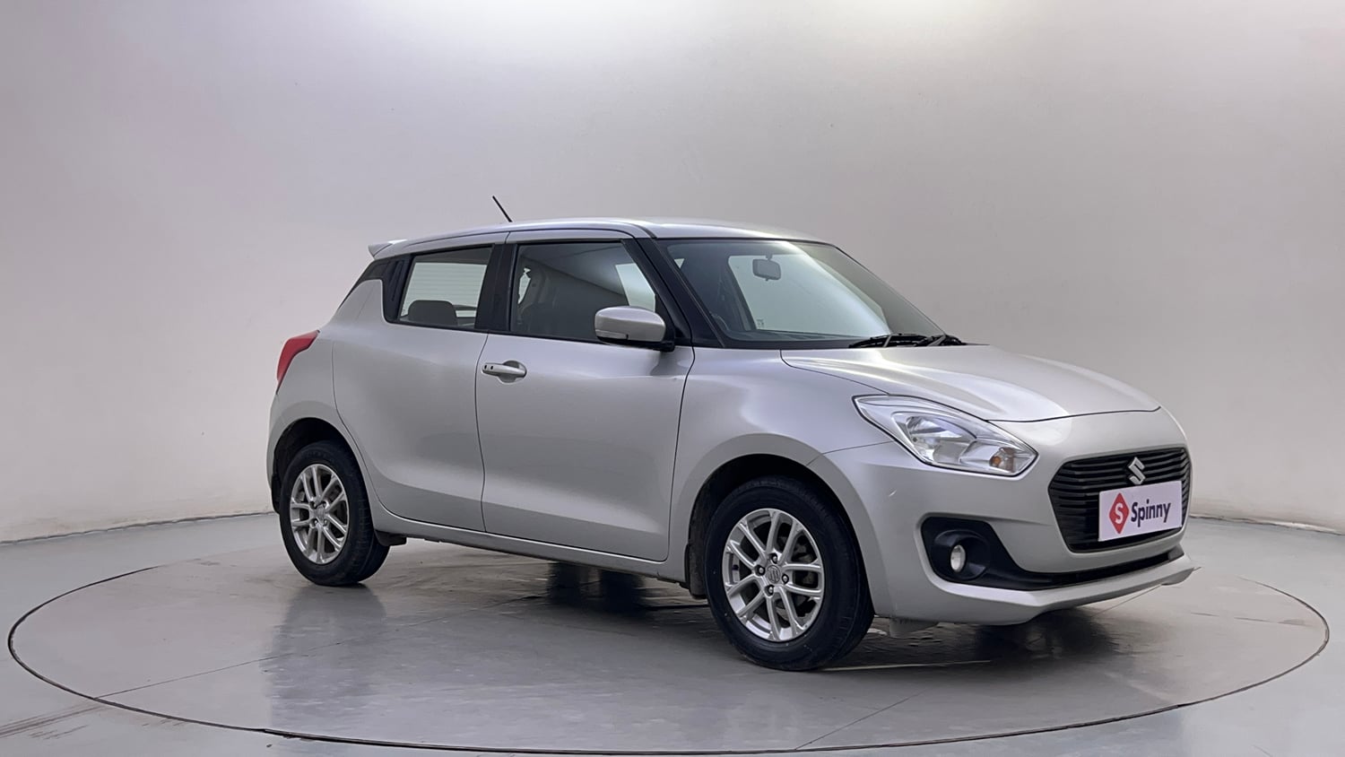 Used 2019 Maruti Suzuki Swift ZXi AMT Petrol Automatic exterior RIGHT FRONT CORNER VIEW