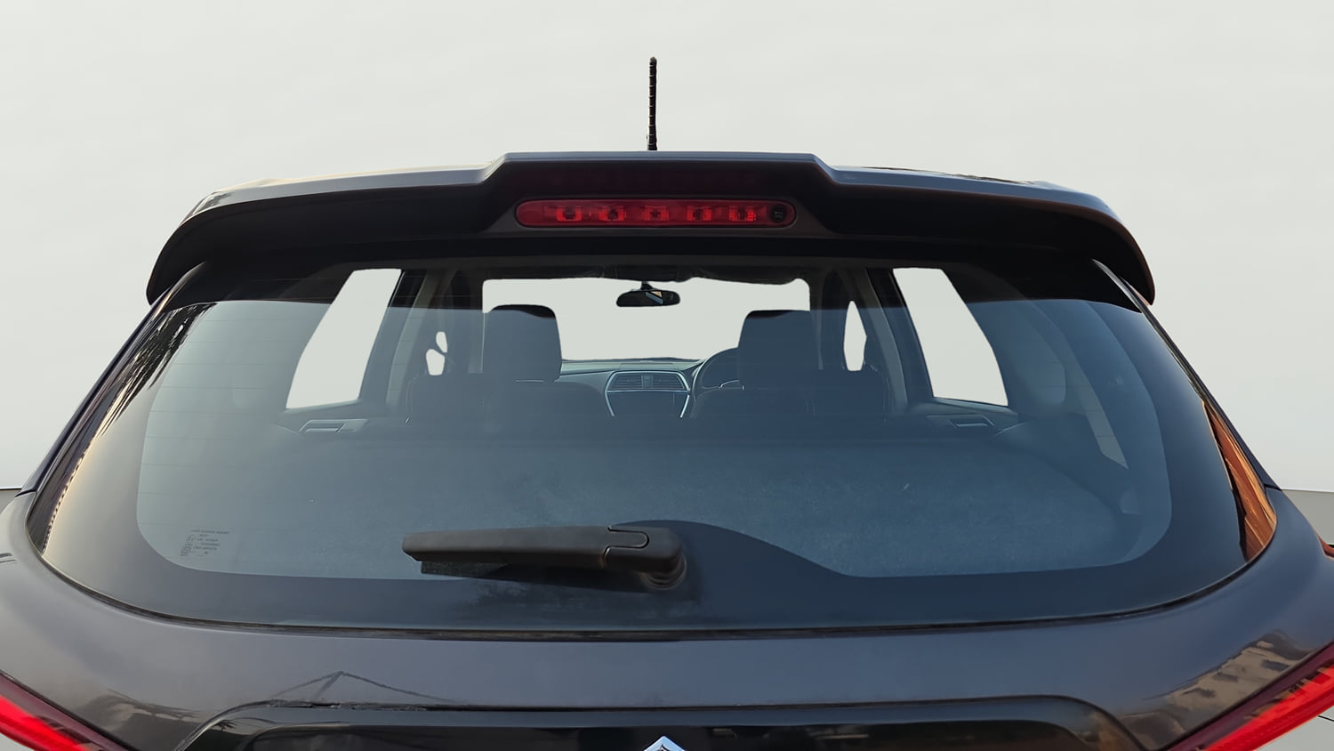 Used 2016 Maruti Suzuki S-Cross Zeta 1.3 Diesel Manual exterior BACK WINDSHIELD VIEW