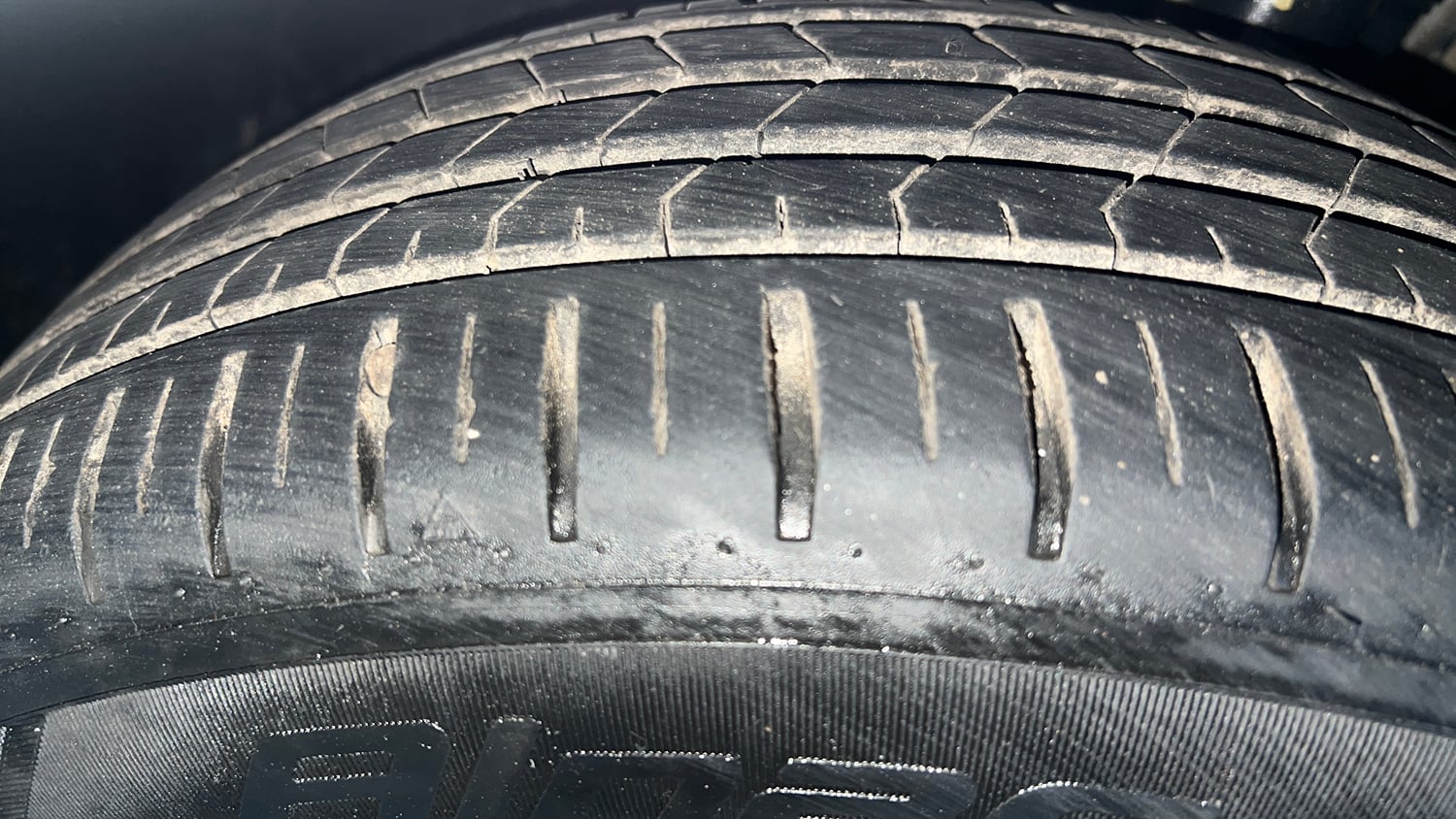 Used 2019 Skoda Rapid Ambition 1.6 MPI Petrol Manual tyres LEFT FRONT TYRE TREAD VIEW