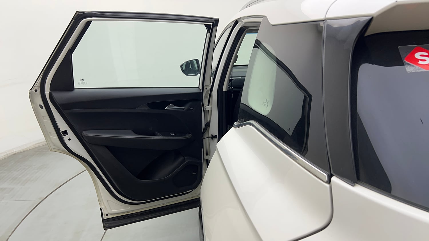 Used 2020 MG Motors Hector Sharp 1.5 DCT Petrol Petrol Automatic interior LEFT REAR DOOR OPEN VIEW