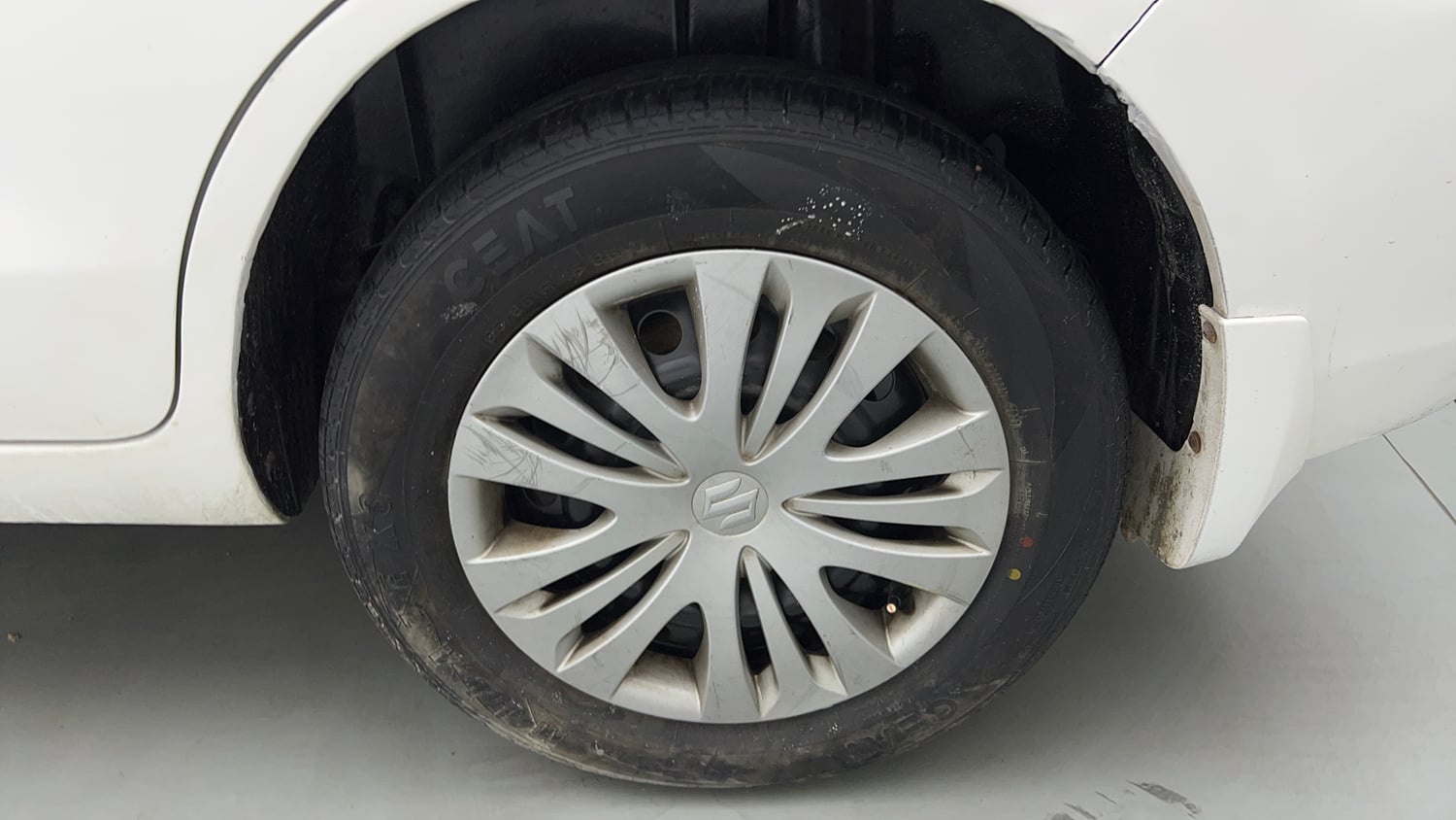 Used 2013 Maruti Suzuki Ertiga Vxi Petrol Manual tyres LEFT REAR TYRE RIM VIEW