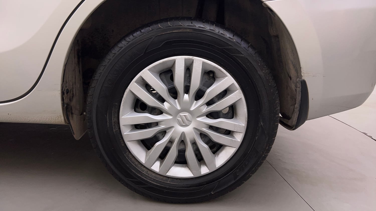 Used 2017 Maruti Suzuki Dzire VDi AMT Diesel Automatic tyres LEFT REAR TYRE RIM VIEW