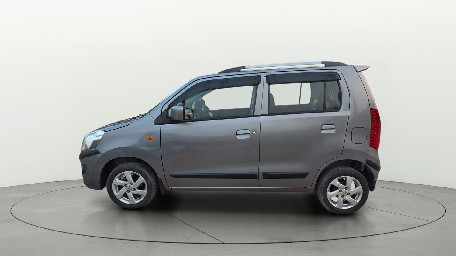 Used 2017 Maruti Suzuki Wagon R 1.0 VXI AMT Petrol Automatic exterior LEFT SIDE VIEW
