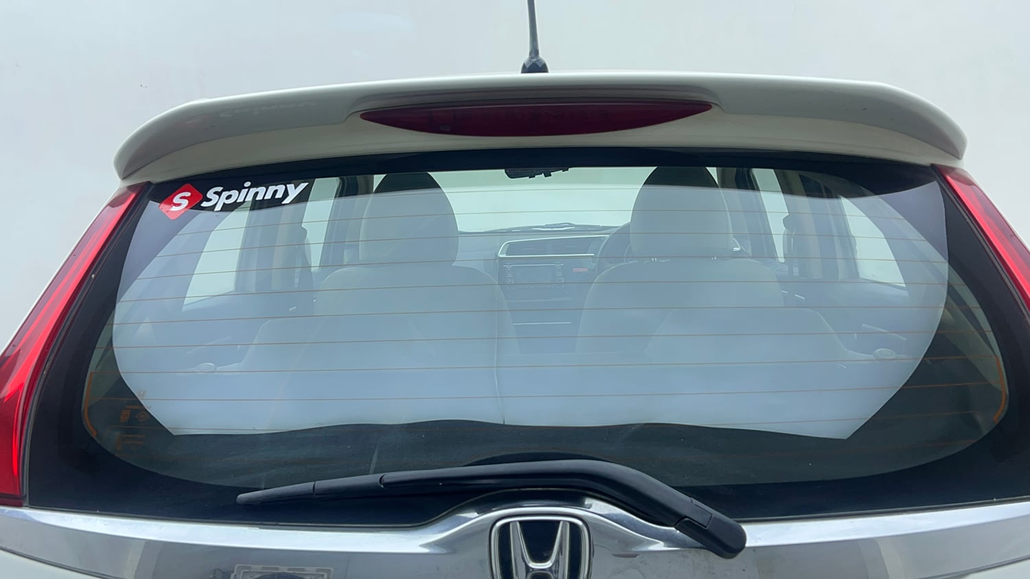 Used 2015 Honda Jazz V Petrol Petrol Manual top_features Rear wiper