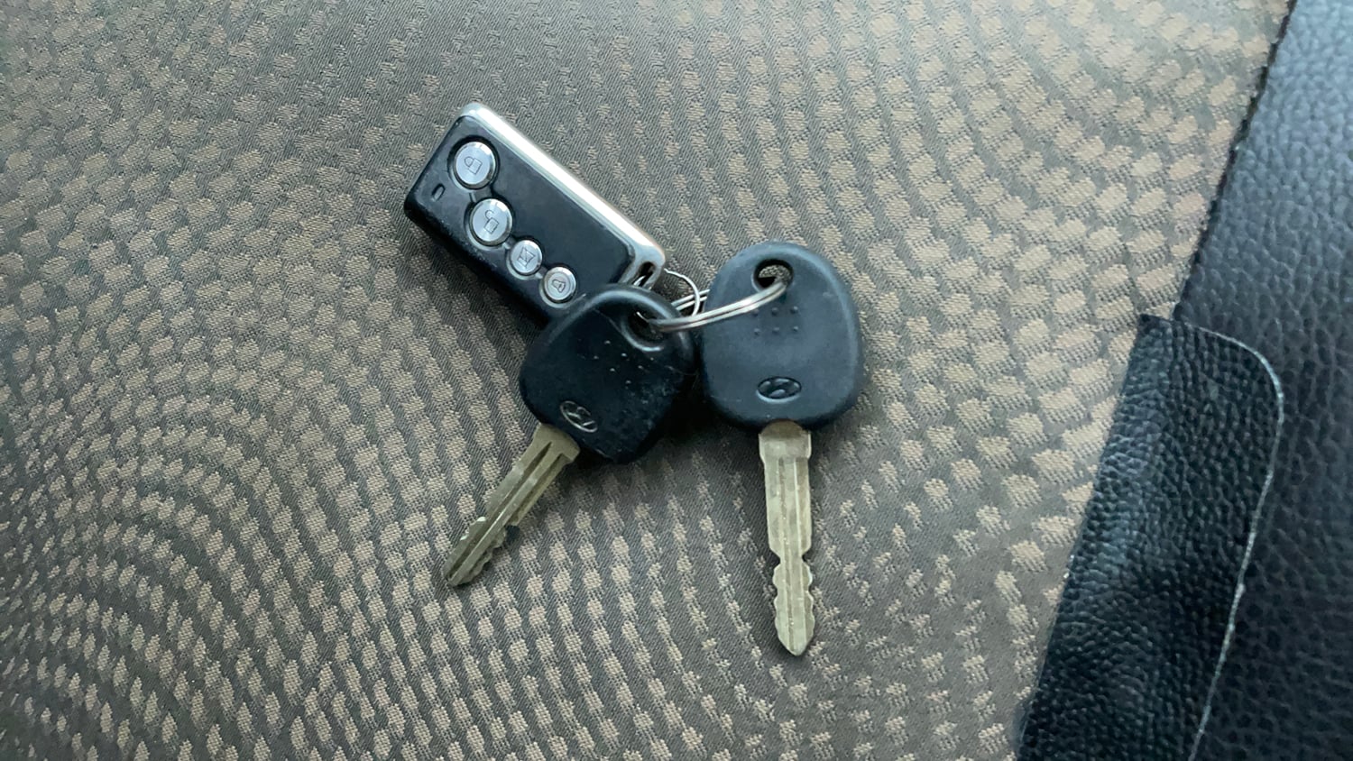 Used 2016 Hyundai Eon Magna + Petrol Manual extra CAR KEY VIEW