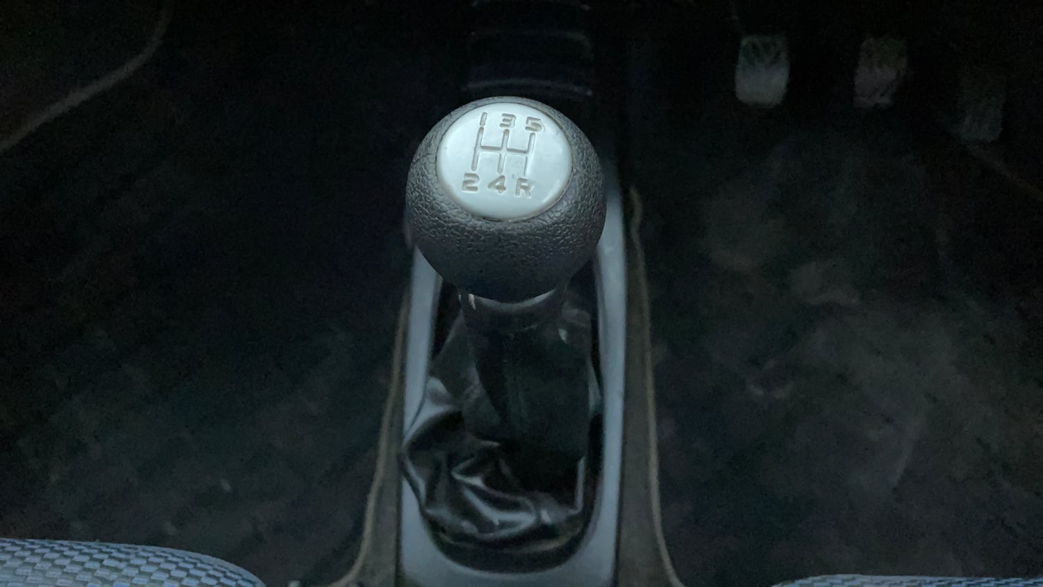Used 2012 Maruti Suzuki Wagon R 1.0 VXi Petrol Manual interior GEAR  KNOB VIEW