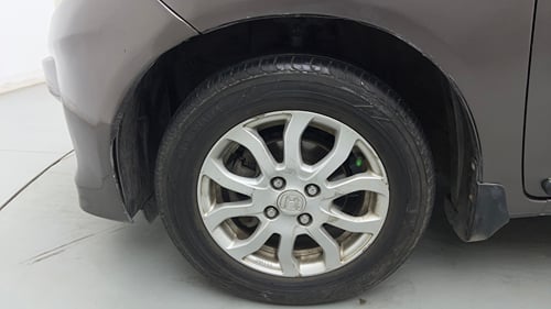 Used 2014 Honda Amaze 1.2 VX AT i-VTEC Petrol Automatic tyres LEFT FRONT TYRE RIM VIEW