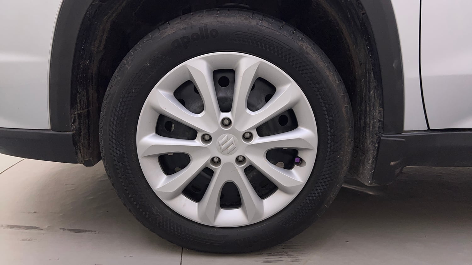 Used 2025 Maruti Suzuki Grand Vitara Delta Smart Hybrid Petrol Manual tyres LEFT FRONT TYRE RIM VIEW
