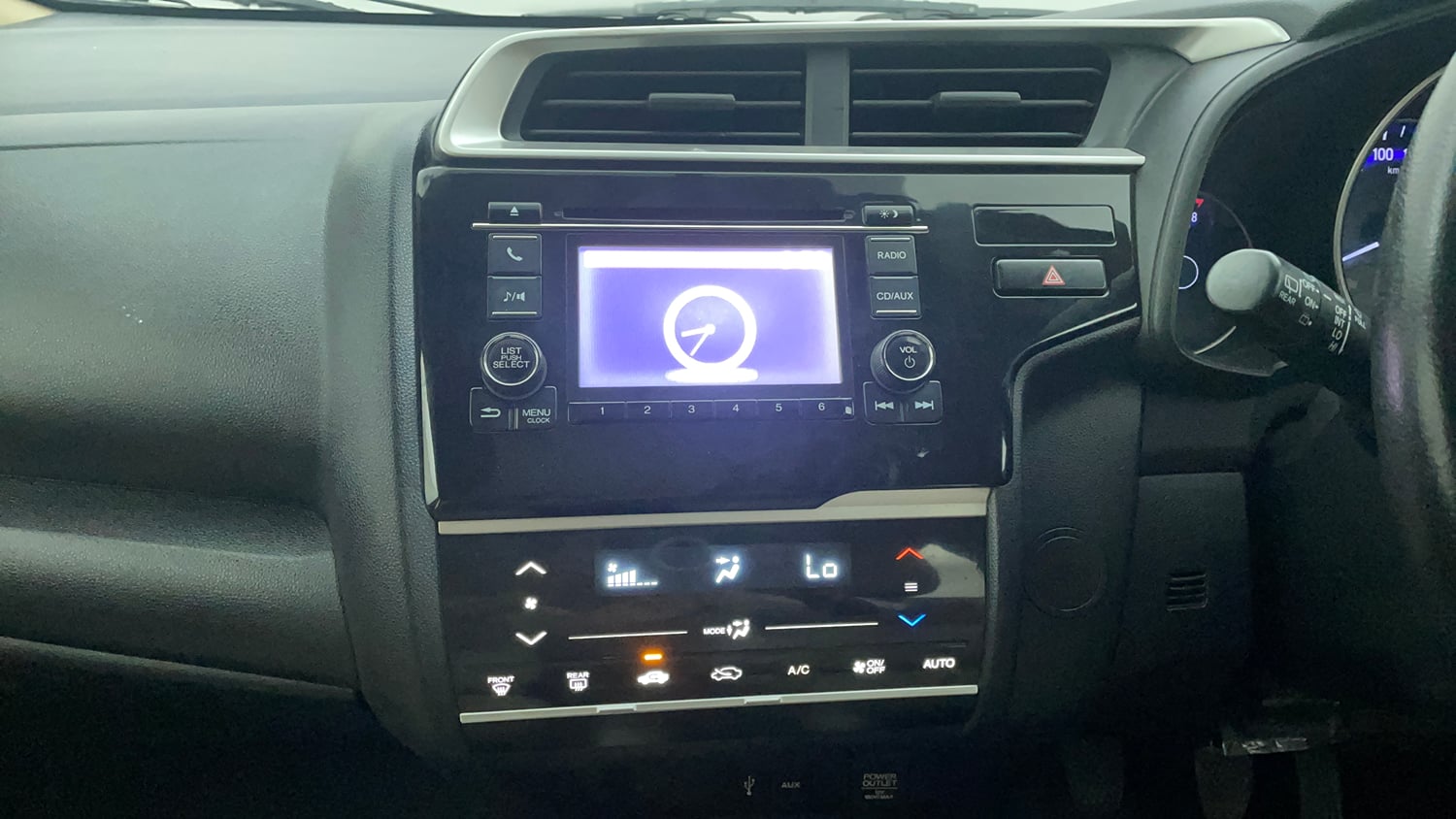 Used 2018 Honda Jazz V Petrol Petrol Manual interior MUSIC SYSTEM & AC CONTROL VIEW
