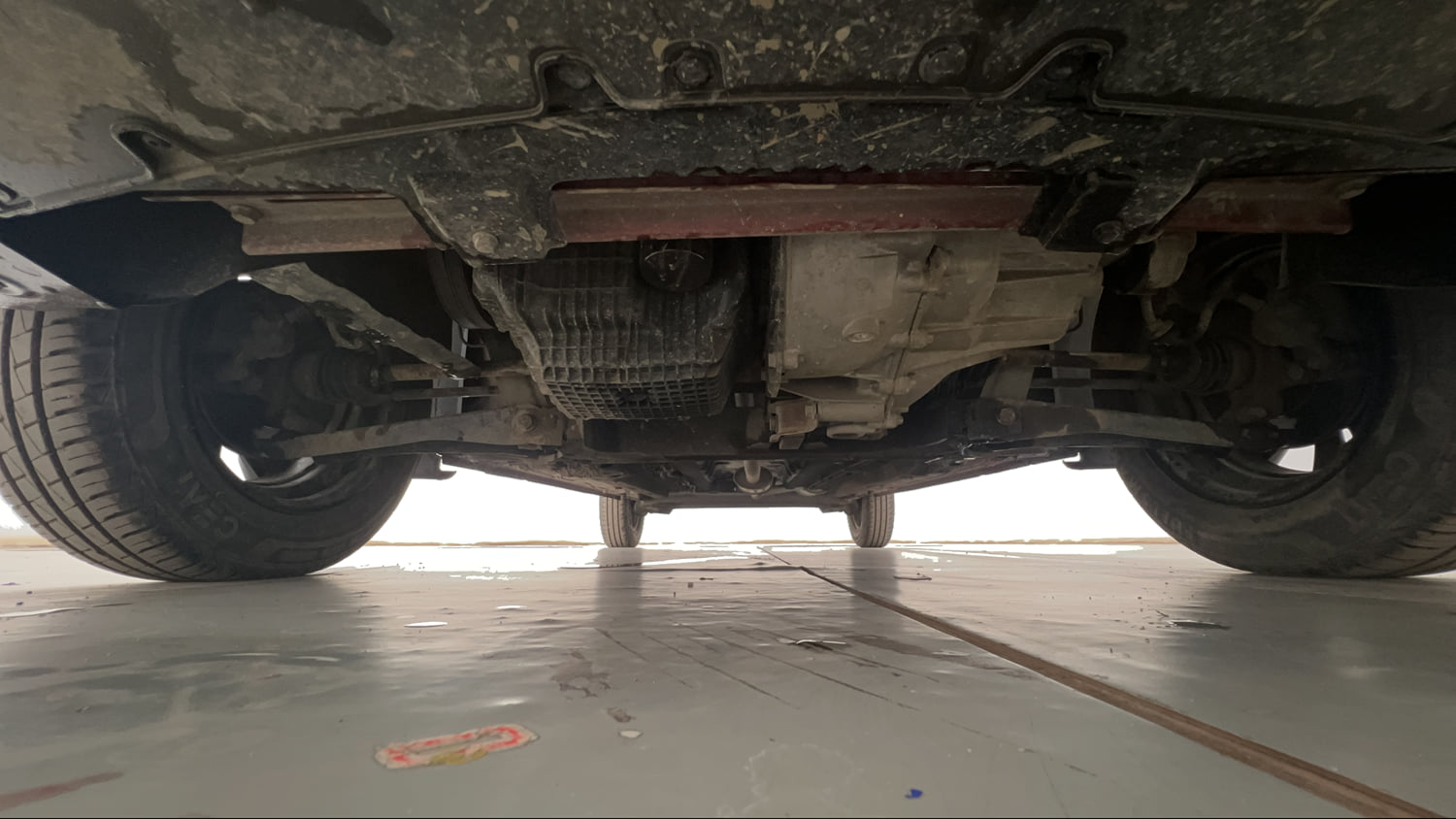 Used 2024 Renault Kwid CLIMBER 1.0 MT Petrol Manual extra FRONT LEFT UNDERBODY VIEW
