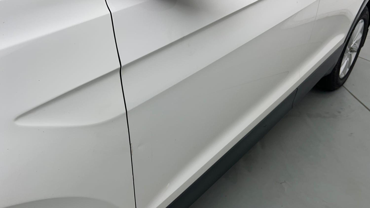 Used 2022 Volkswagen Taigun Highline 1.0 TSI AT Petrol Automatic dents MINOR SCRATCH