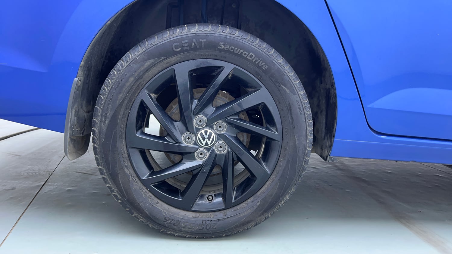 Used 2023 Volkswagen Virtus GT Plus 1.5 TSI EVO DSG Petrol Automatic tyres RIGHT REAR TYRE RIM VIEW
