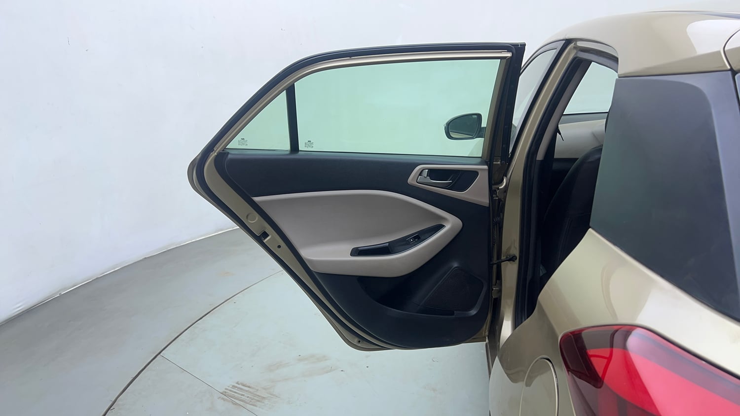 Used 2015 Hyundai Elite i20 Asta 1.2 Petrol Manual interior LEFT REAR DOOR OPEN VIEW