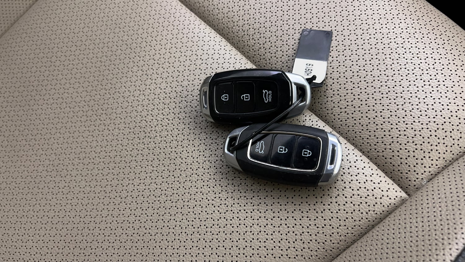 Used 2019 Hyundai Verna SX (O) 1.6 VTVT AT Petrol Automatic extra CAR KEY VIEW