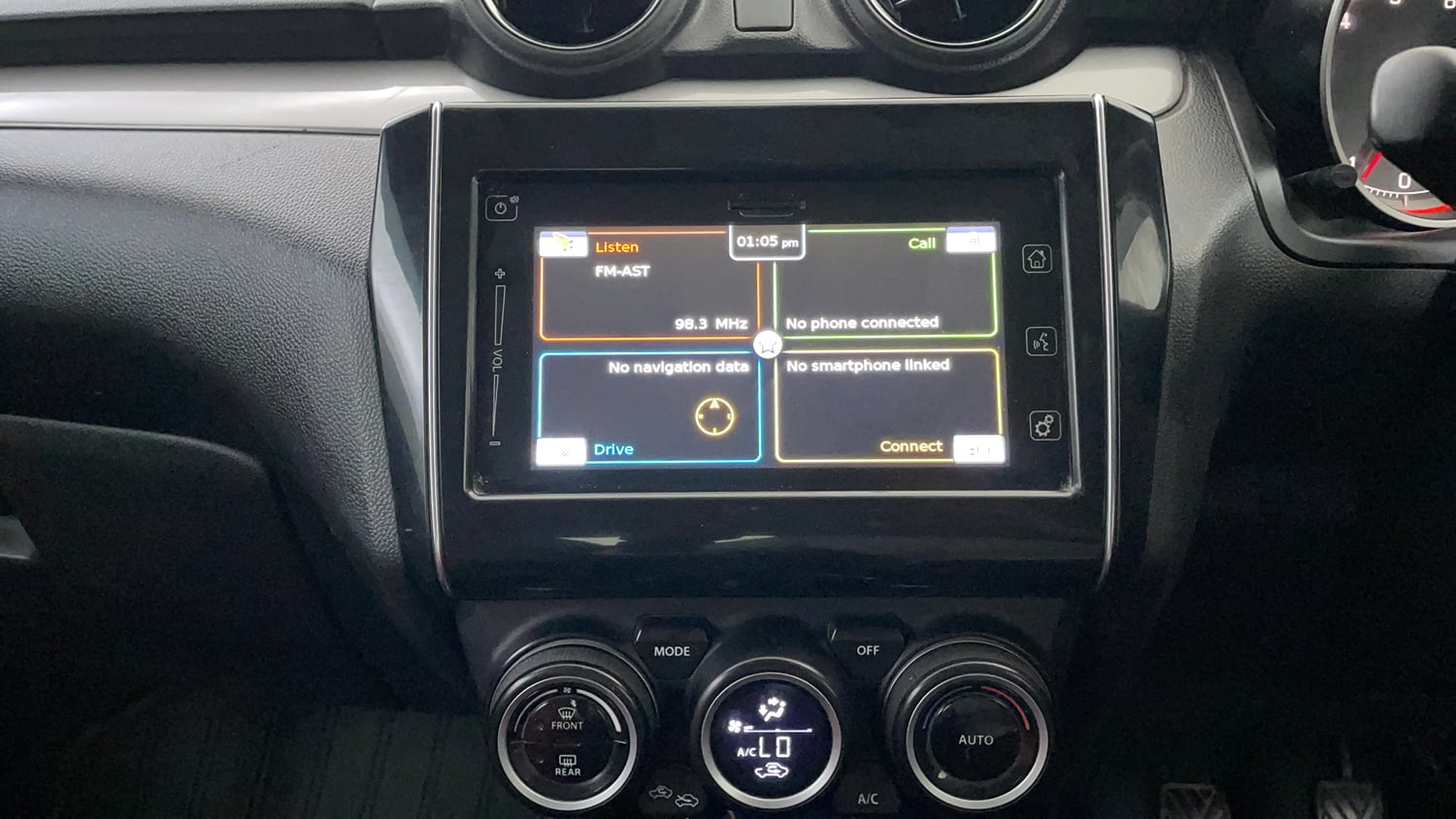 Used 2018 Maruti Suzuki Swift ZXi Plus Petrol Manual interior MUSIC SYSTEM & AC CONTROL VIEW