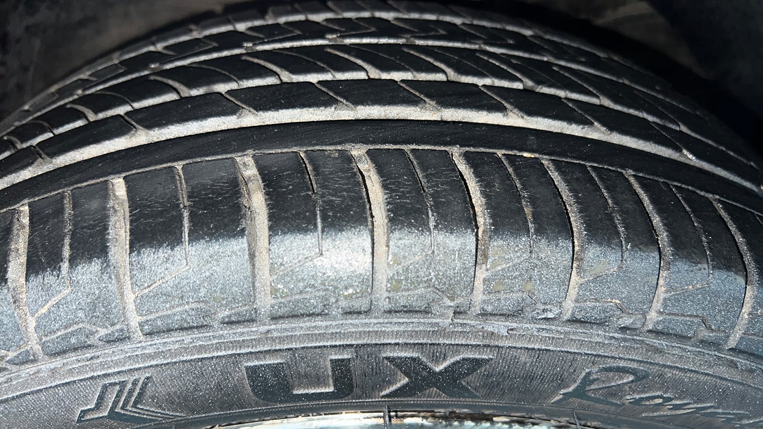 Used 2020 Maruti Suzuki Baleno Alpha Petrol Manual tyres RIGHT FRONT TYRE TREAD VIEW
