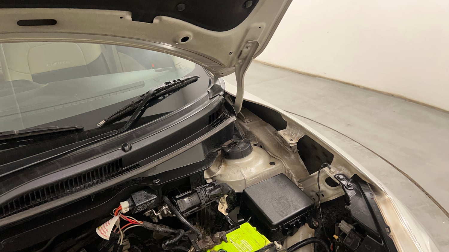 Used 2017 Maruti Suzuki Dzire ZXi AMT Petrol Automatic engine ENGINE LEFT SIDE HINGE & APRON VIEW