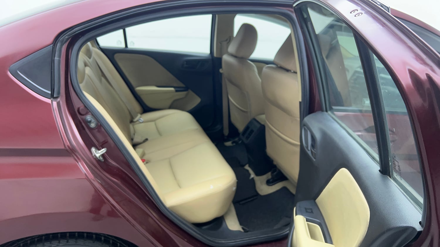 Used 2016 Honda City SV Petrol Manual interior RIGHT SIDE REAR DOOR CABIN VIEW