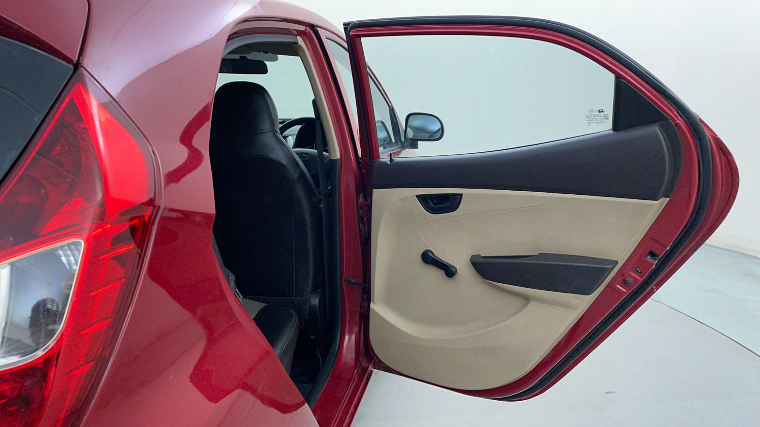 Used 2016 Hyundai Eon Magna + Petrol Manual interior RIGHT REAR DOOR OPEN VIEW